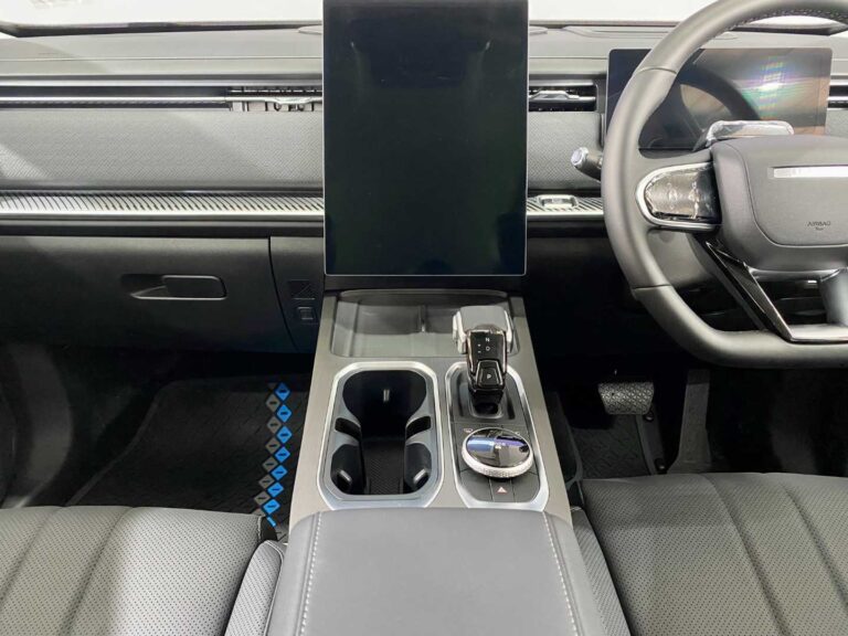 8fc0c56f-52c5-442e-bb43-e63b8e8d97e2