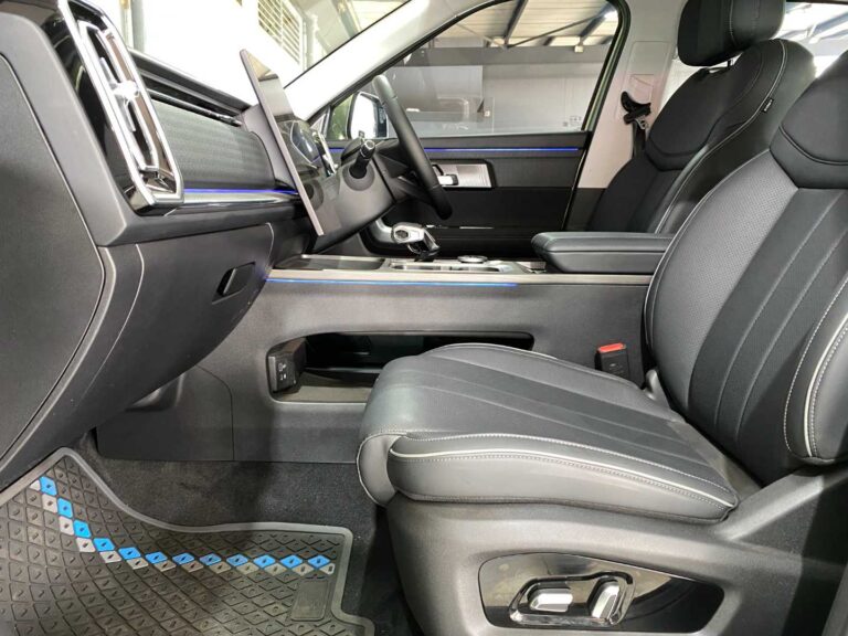 8d41d3c4-e162-46cc-9857-6cff5a7f6a95