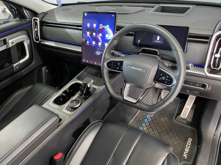 dfb38542-a266-4c31-a699-a5e99b13b0b4